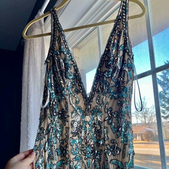 Sherri Hill Formal Gown sz2 - Picture 6 of 9